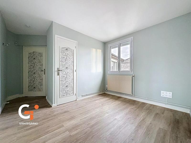 Appartement - 136 m² - 6 pièces