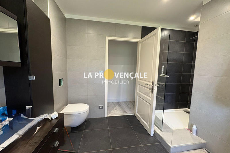 Maison - 171 m² - 6 pièces