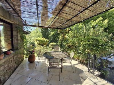 Maison - 194 m² - 5 pièces