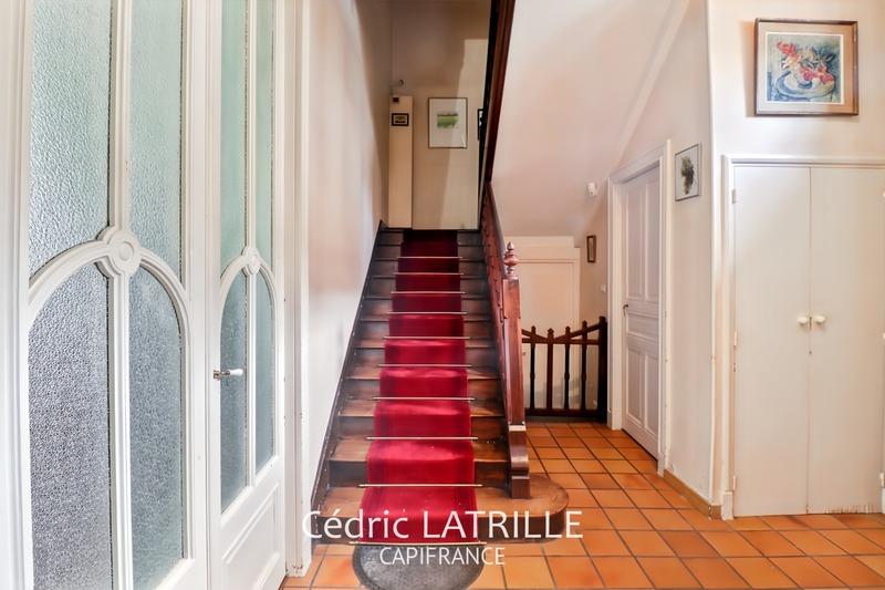 Maison bourgeoise - 272 m² - 11 pièces