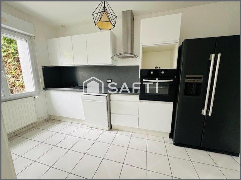 Maison - 189 m² - 10 pièces