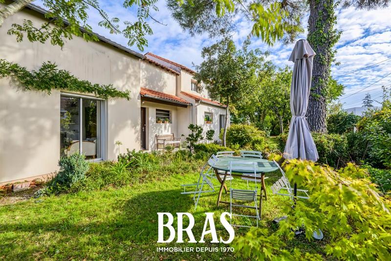 Maison - 148 m² - 8 pièces