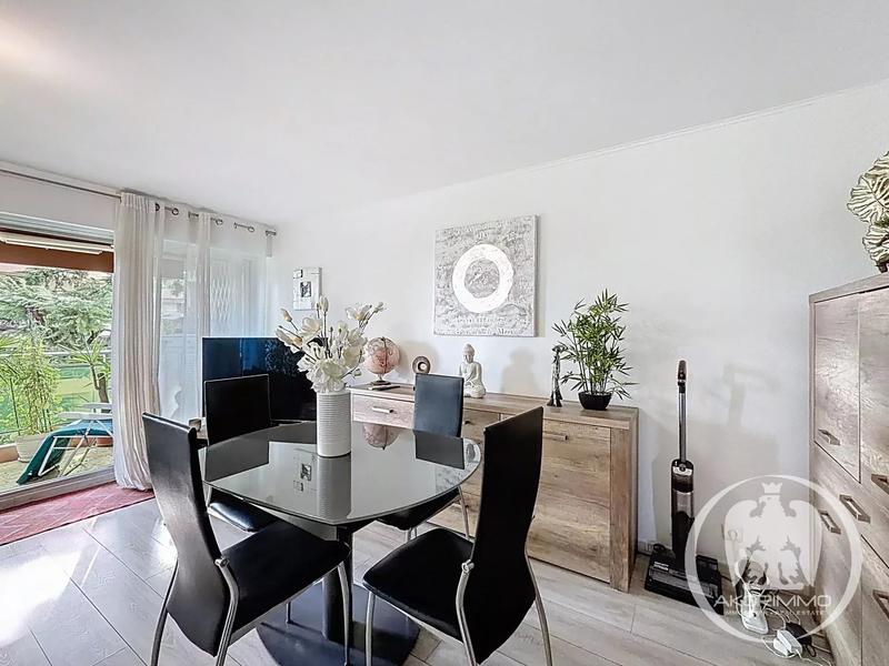 Appartement - 70 m² - 3 pièces