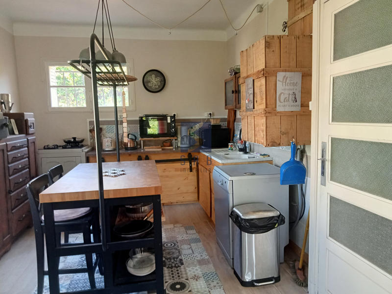 Maison - 210 m² - 9 pièces