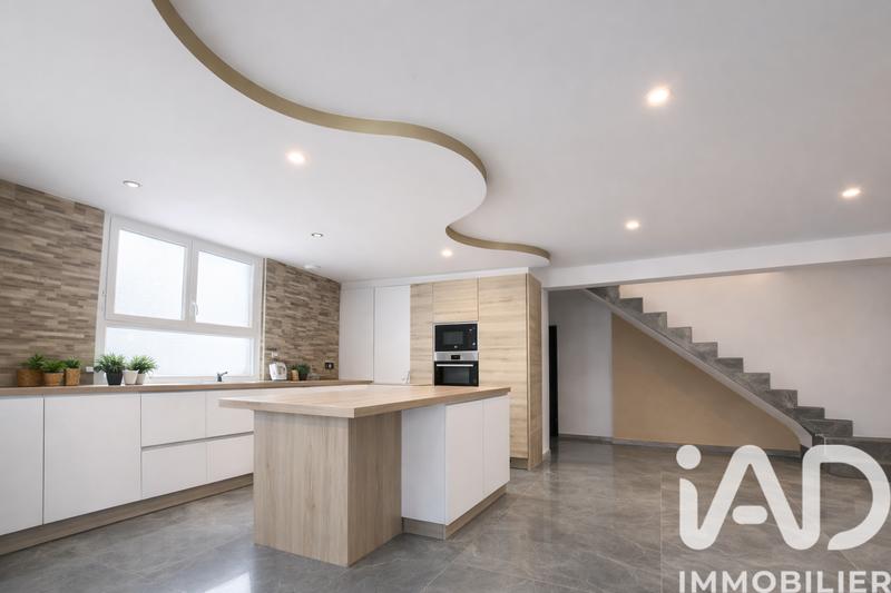 Maison - 164 m² - 5 pièces