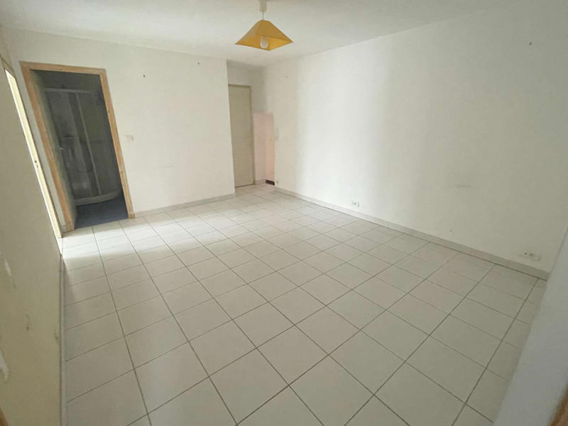 Maison - 300 m² - 13 pièces