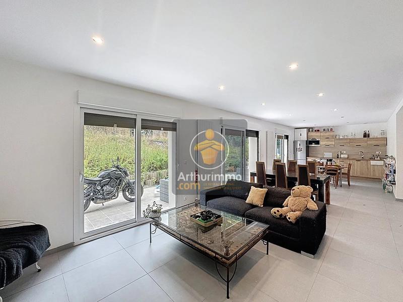 Maison - 190 m² - 6 pièces