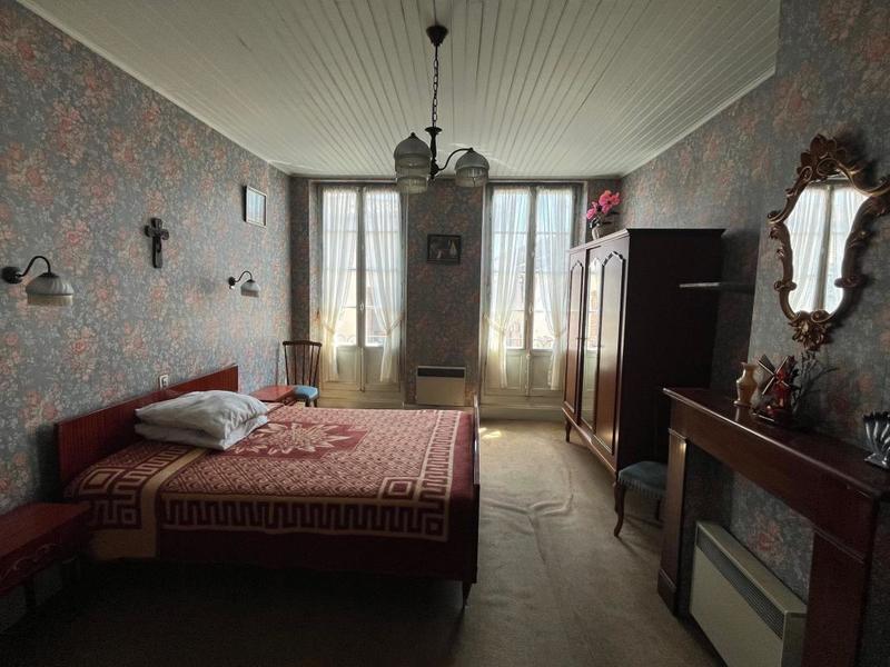 Propriété - 143 m² - 6 pièces