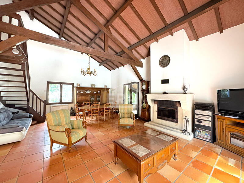 Maison - 160 m² - 5 pièces