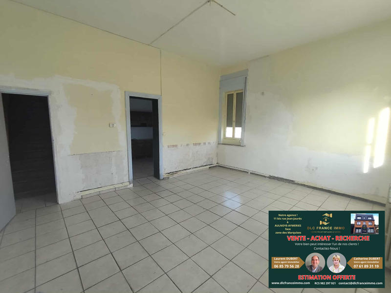 Maison - 250 m² - 8 pièces