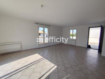 Maison - 110 m² - 4 pièces