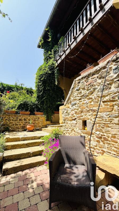 Maison - 275 m² - 8 pièces