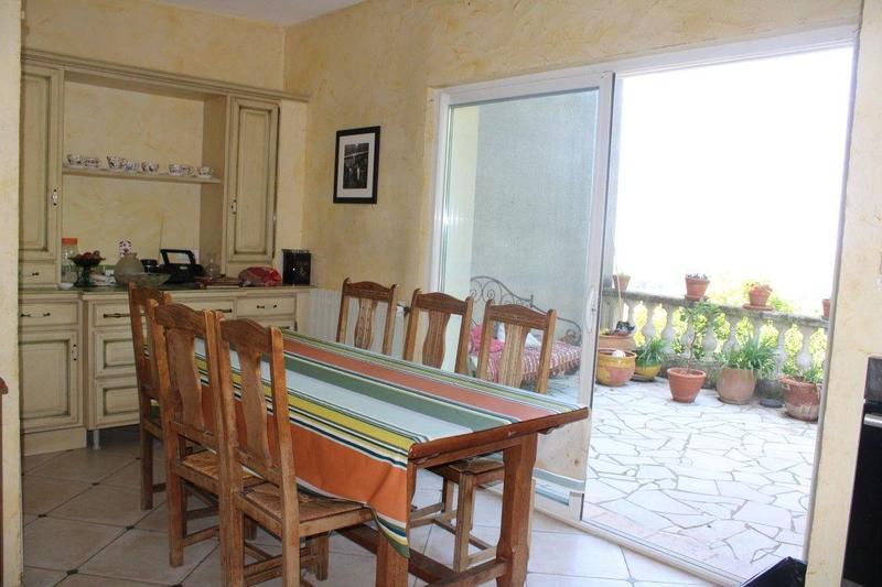 Maison de village - 122 m² - 7 pièces