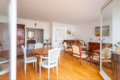 Appartement - 85 m² - 4 pièces