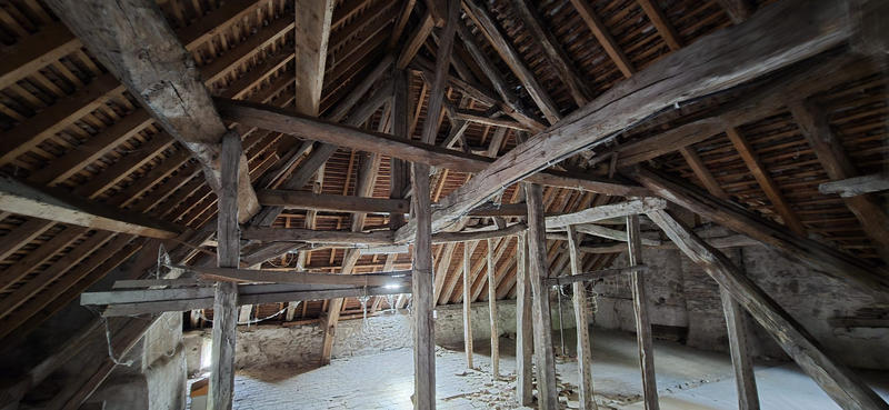 Maison ancienne - 175 m² - 6 pièces