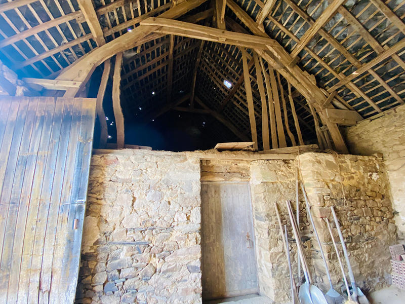 Maison - 400 m² - 5 pièces