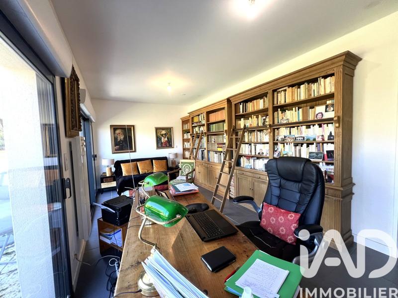 Maison - 198 m² - 5 pièces