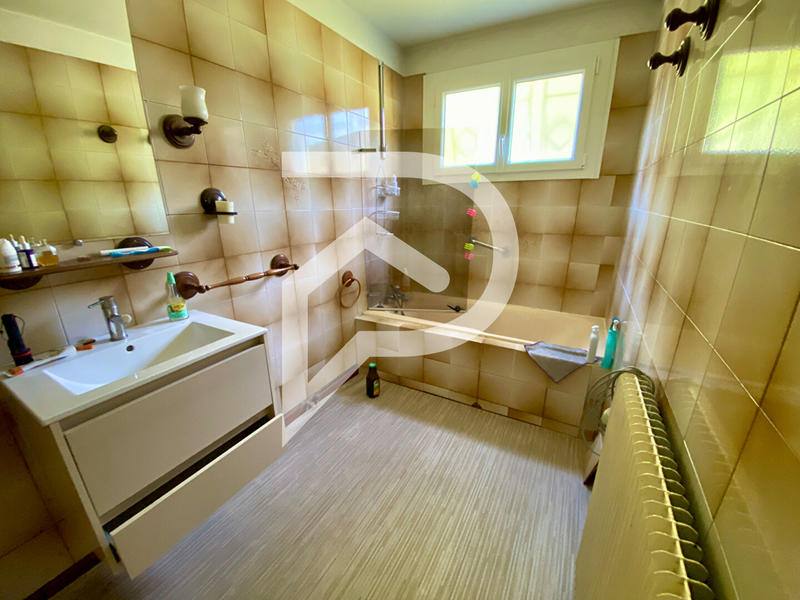 Maison - 145 m² - 6 pièces