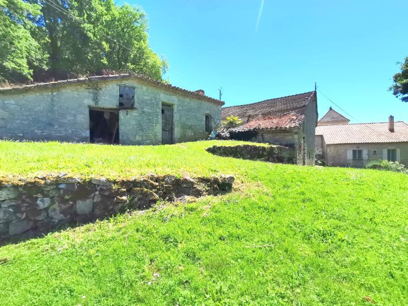 Maison - 218 m² - 7 pièces