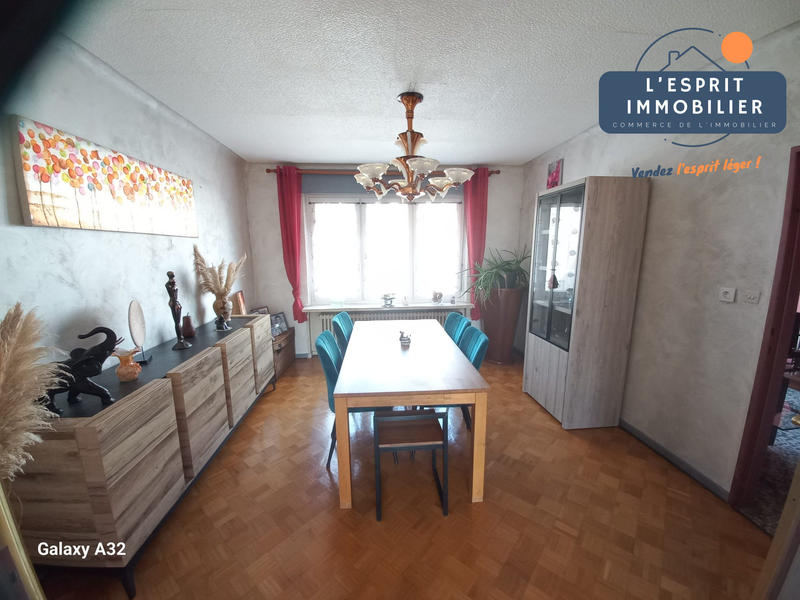 Maison ancienne - 163 m² - 8 pièces