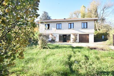 Villa - 80 m² - 4 pièces