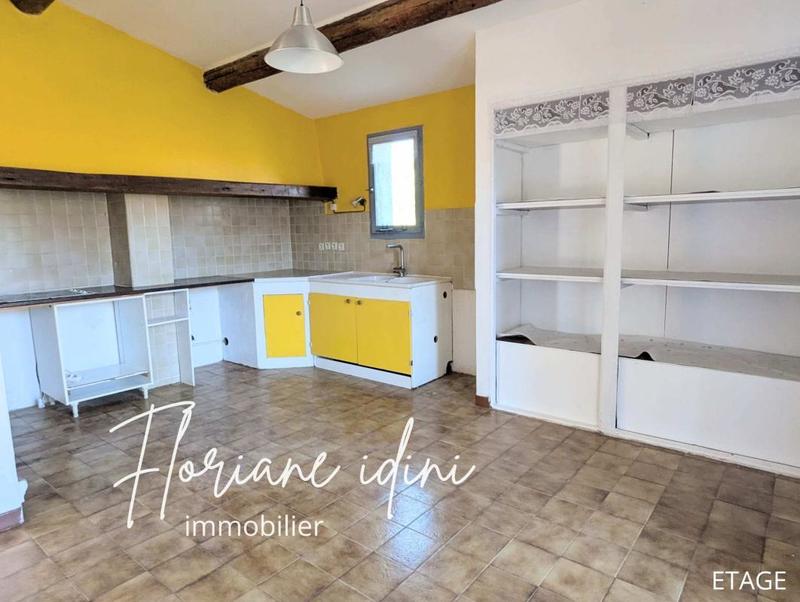 Maison - 200 m² - 8 pièces