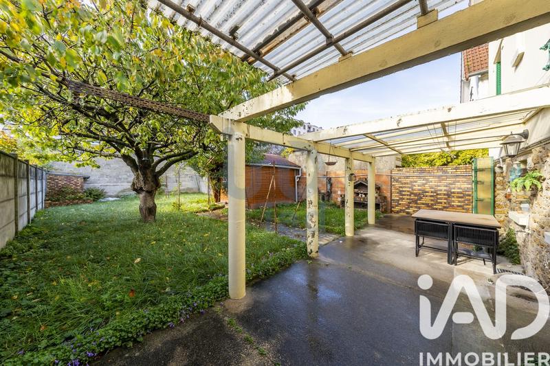 Maison - 90 m² - 5 pièces