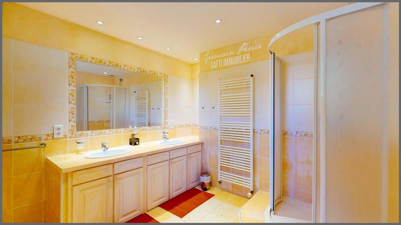 Villa - 143 m² - 6 pièces