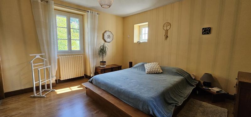 Maison - 249 m² - 4 pièces