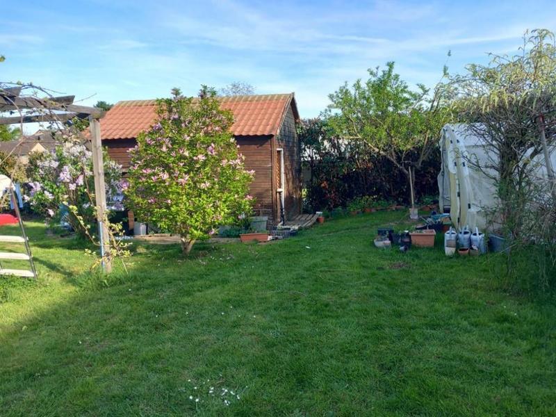 Maison - 243 m² - 8 pièces