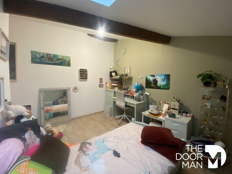 Villa - 218 m² - 7 pièces