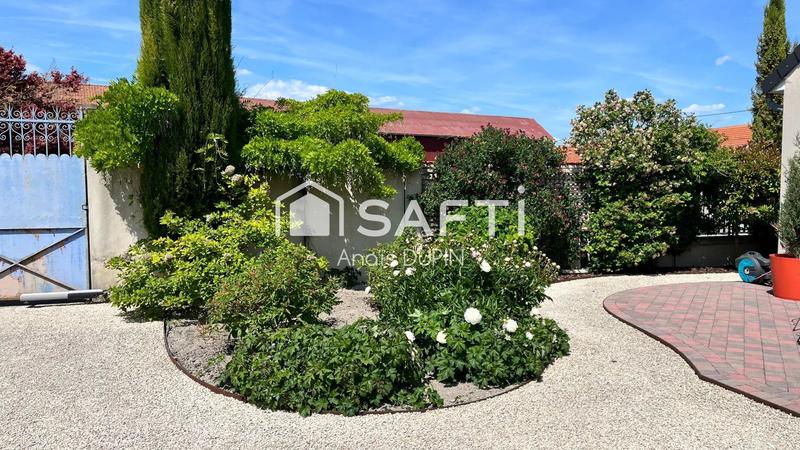 Maison - 213 m² - 6 pièces