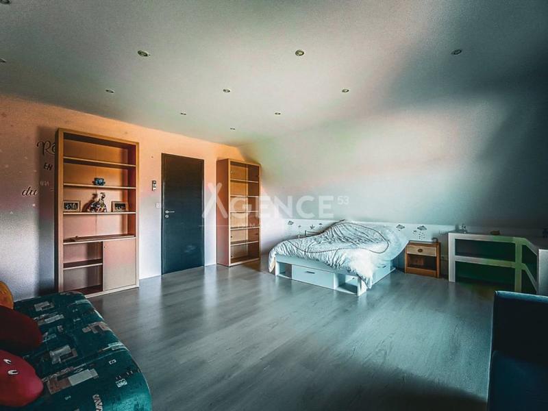 Propriété - 200 m² - 5 pièces