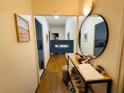 Appartement - 70 m² - 3 pièces