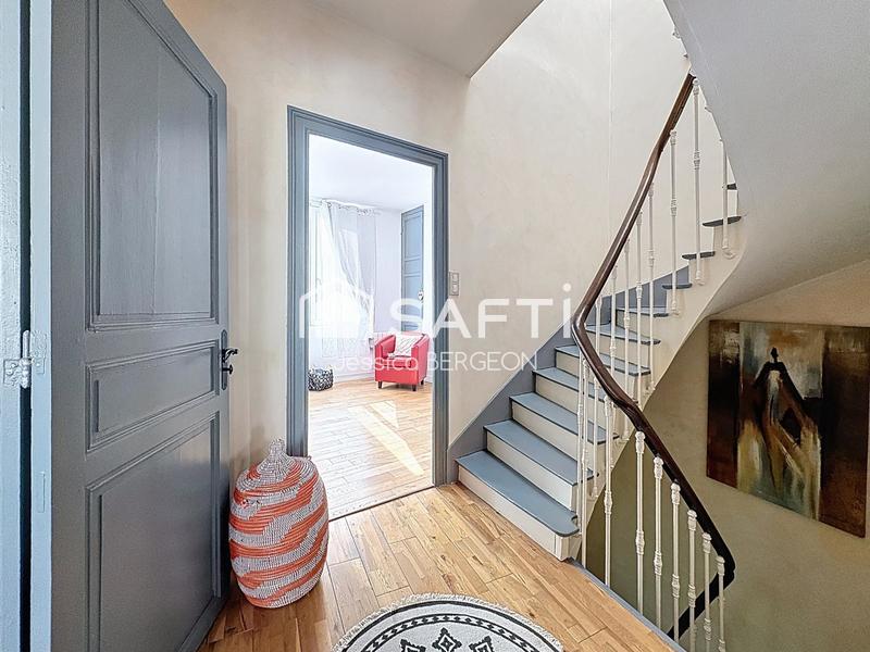 Maison de maîtres - 220 m² - 8 pièces