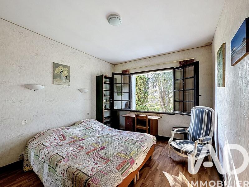 Maison - 190 m² - 8 pièces