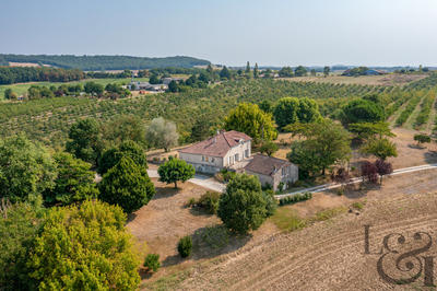 Maison - 182 m² - 6 pièces