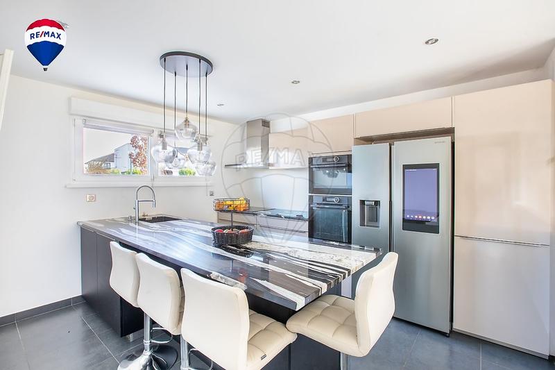 Maison - 164 m² - 7 pièces