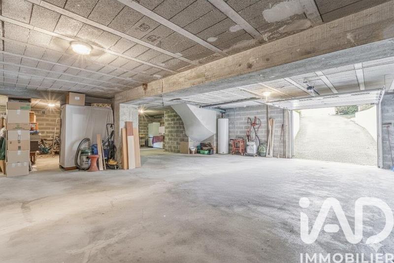 Maison - 200 m² - 7 pièces