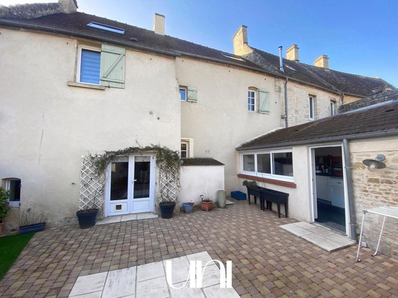 Maison - 140 m² - 7 pièces