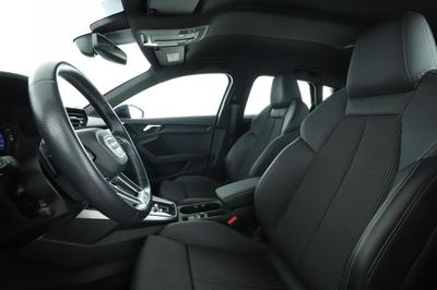 Audi A3 sportback 35 Tfsi mHEV s line s tronic 7 150 ch
