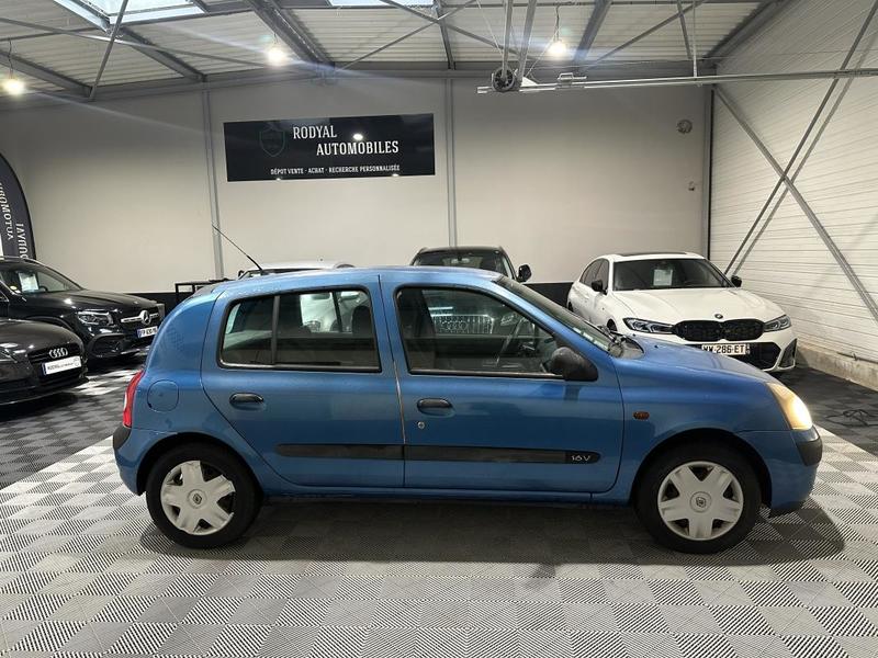 Renault Clio II 5p Phase 2 1.2 i 75cv