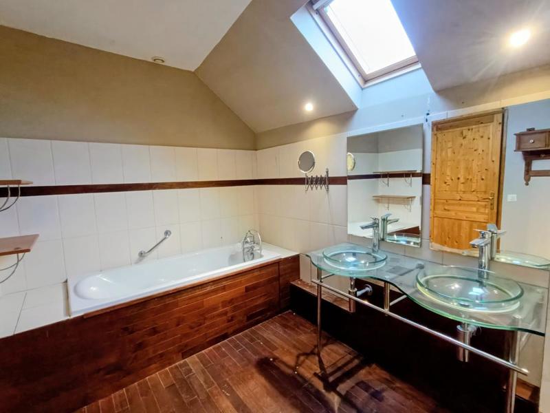 Maison - 149 m² - 5 pièces