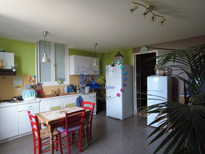 Maison - 170 m² - 8 pièces