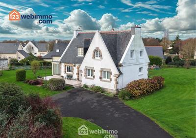 Maison - 154 m² - 7 pièces