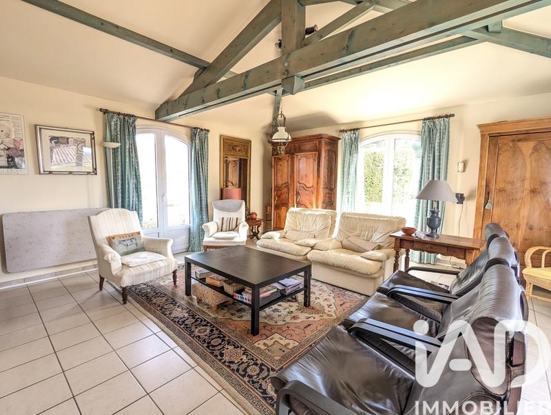 Maison - 200 m² - 8 pièces