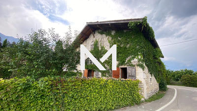 Maison - 247 m² - 8 pièces