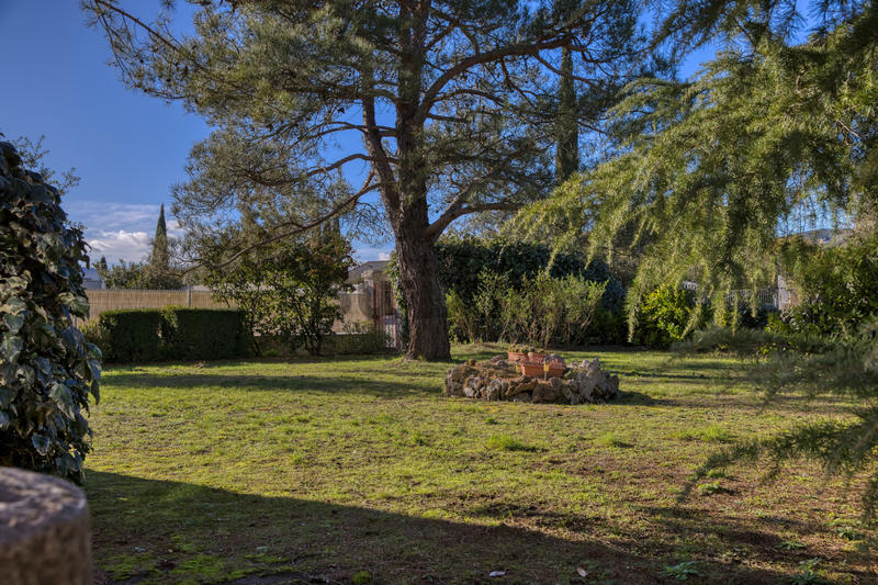 Maison - 180 m² - 6 pièces