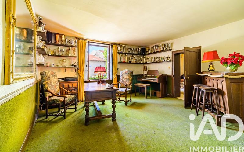 Maison - 252 m² - 7 pièces