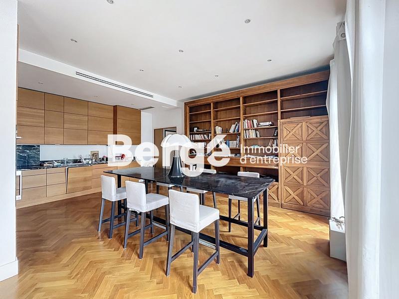 Bureau - 168 m² - 4 pièces